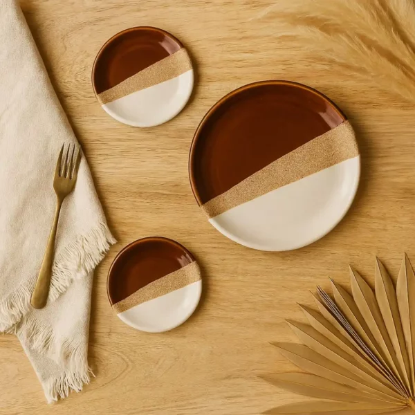 3 assiettes creuses marron